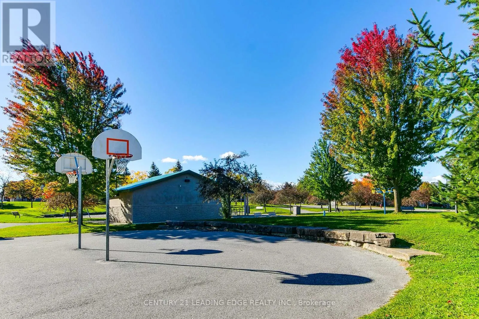 35 HARTWELL WAY
