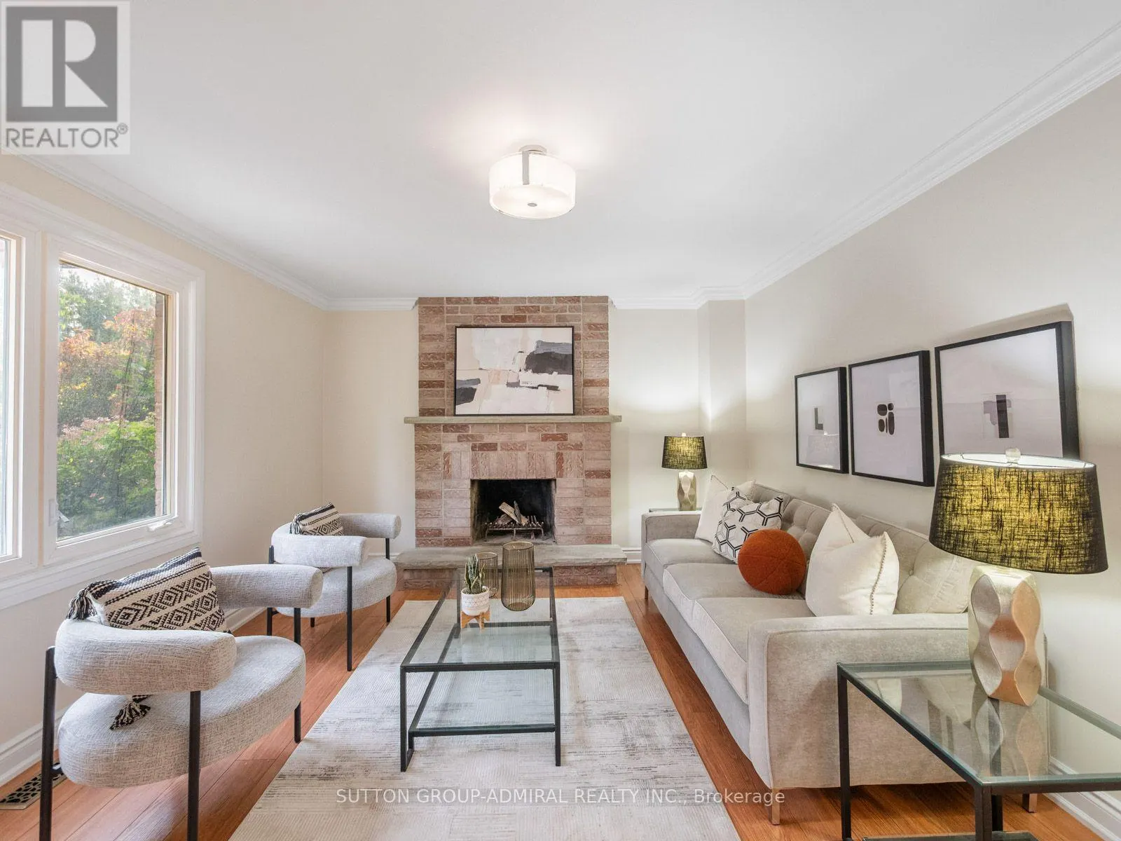 11 ESPBY COURT