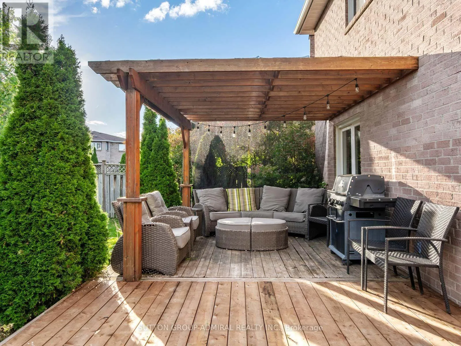 11 ESPBY COURT