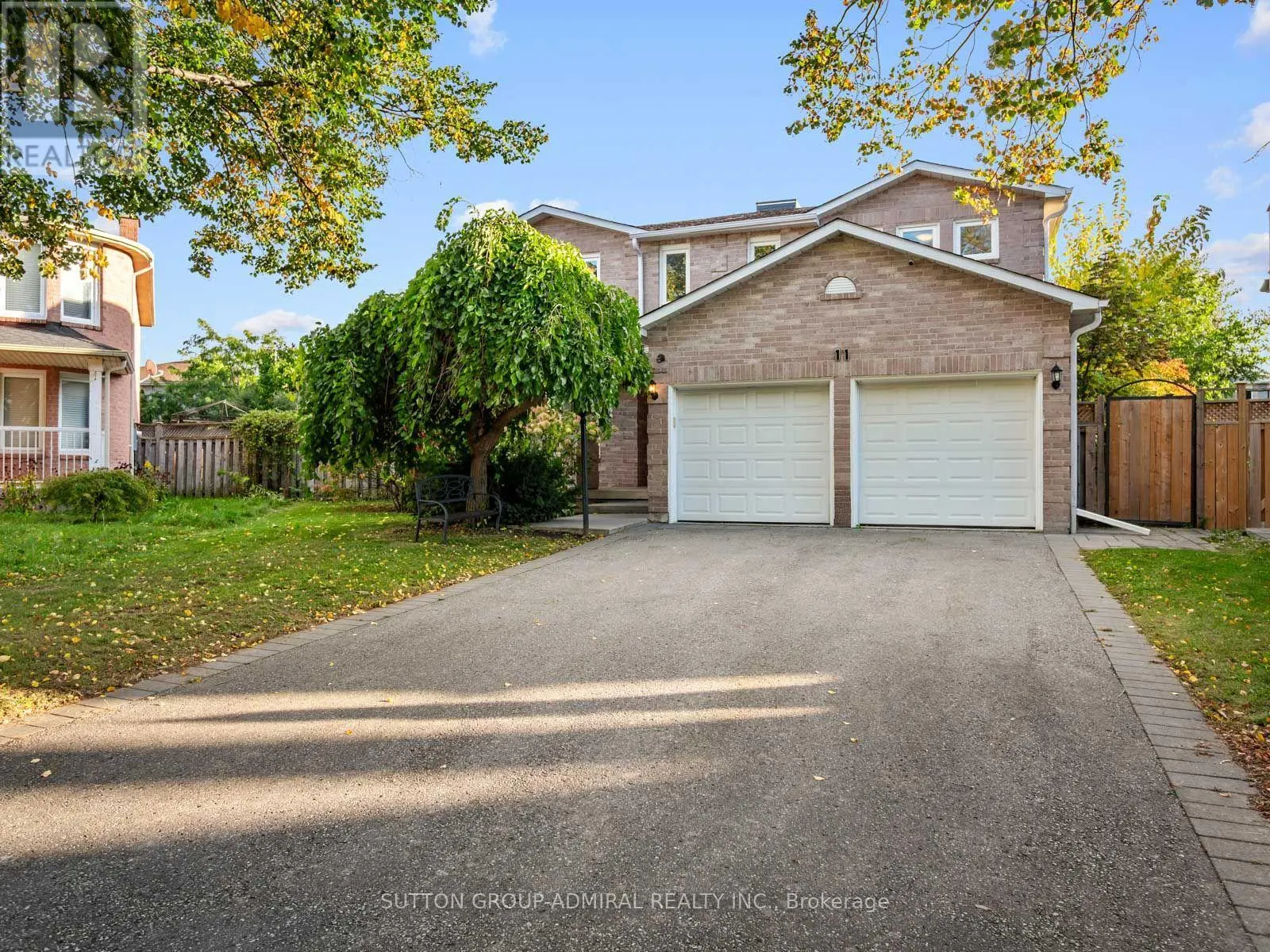 11 ESPBY COURT