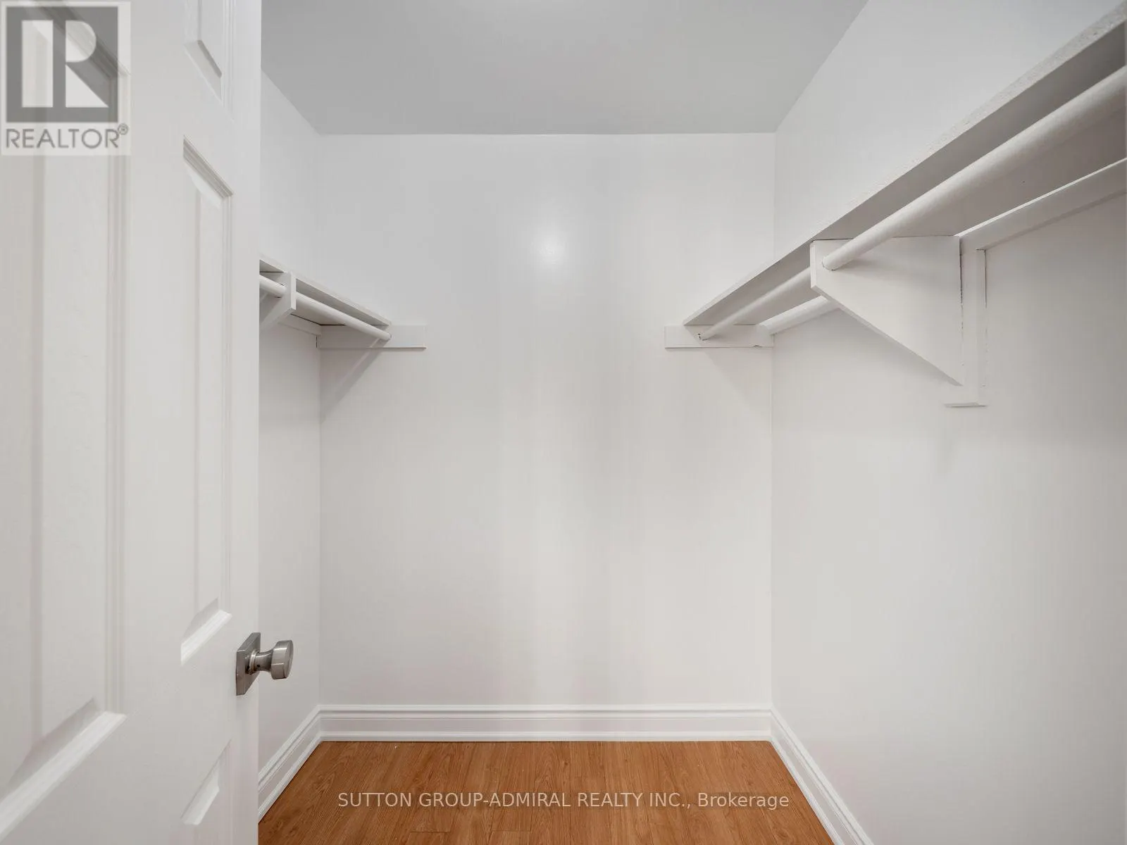 11 ESPBY COURT