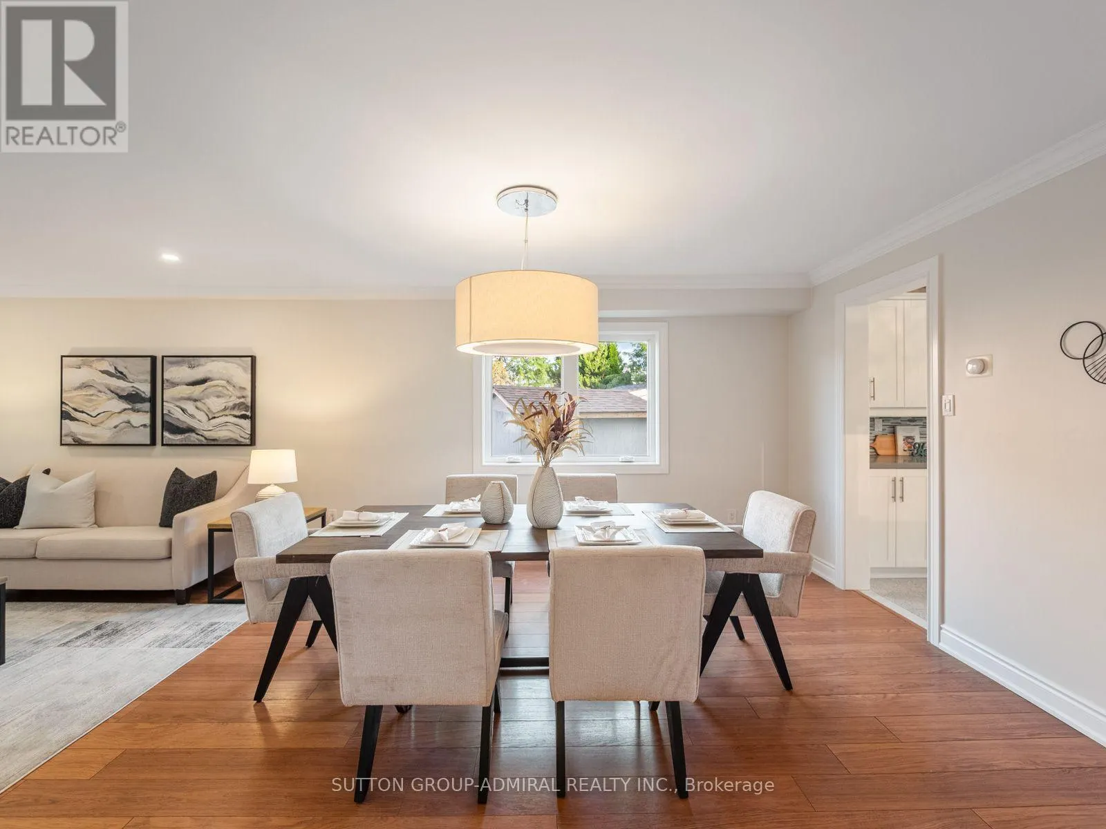 11 ESPBY COURT