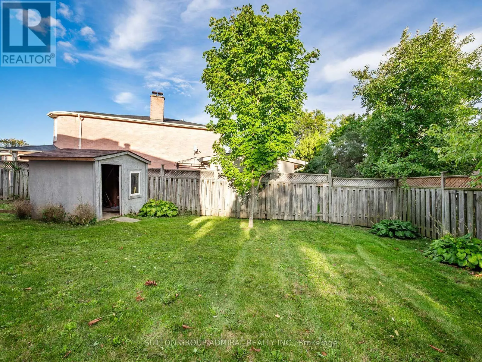 11 ESPBY COURT