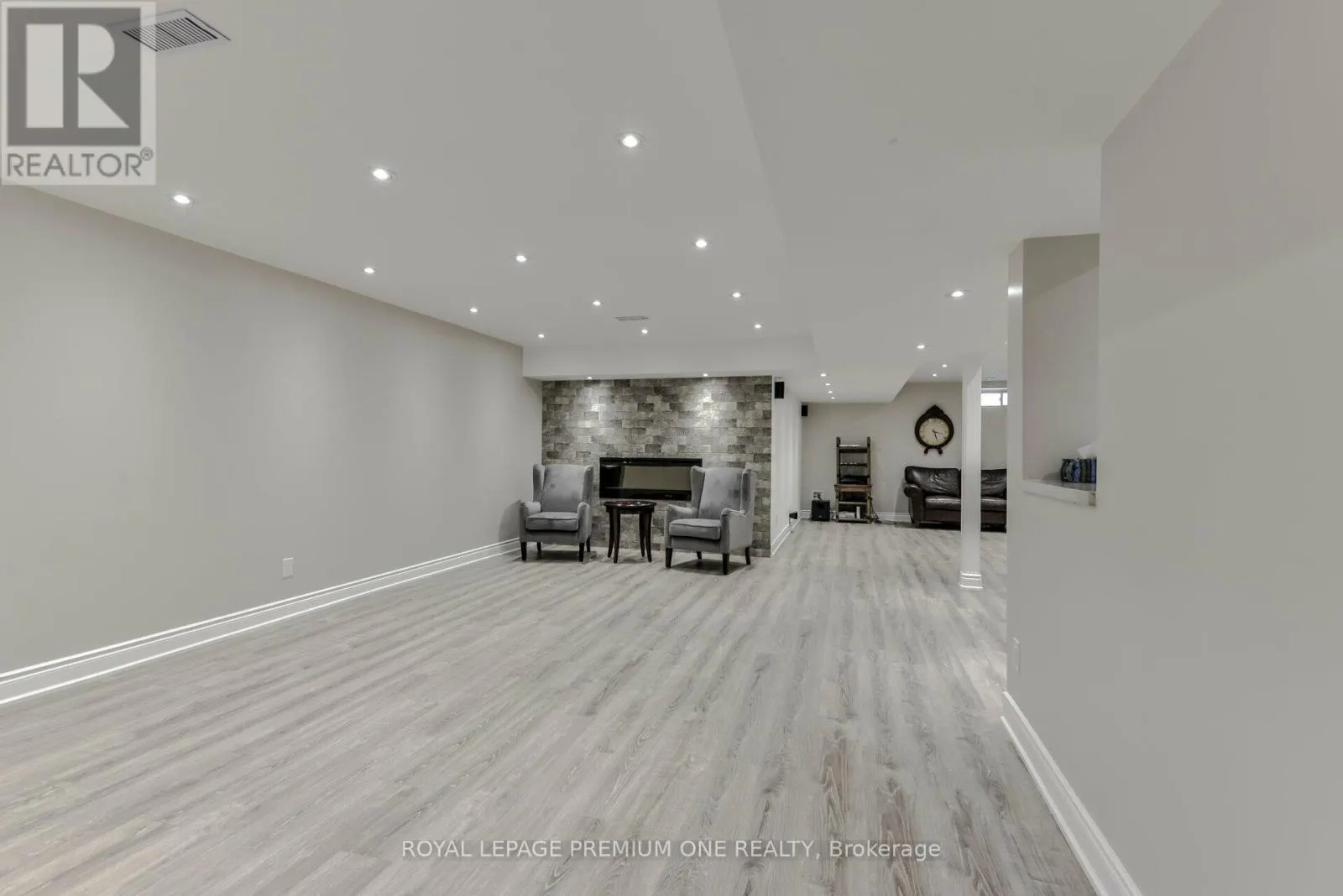 107 HEADWIND BOULEVARD