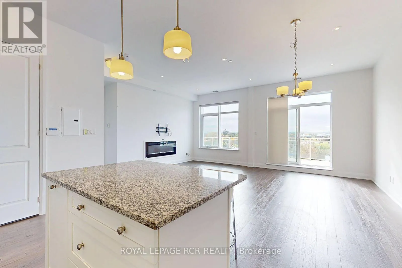 707 - 15277 YONGE STREET