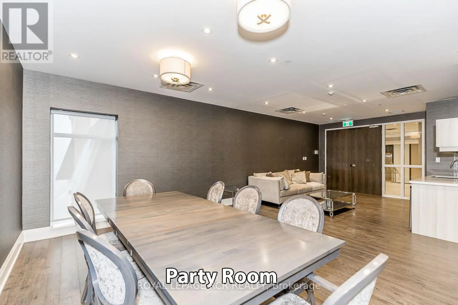 707 - 15277 YONGE STREET