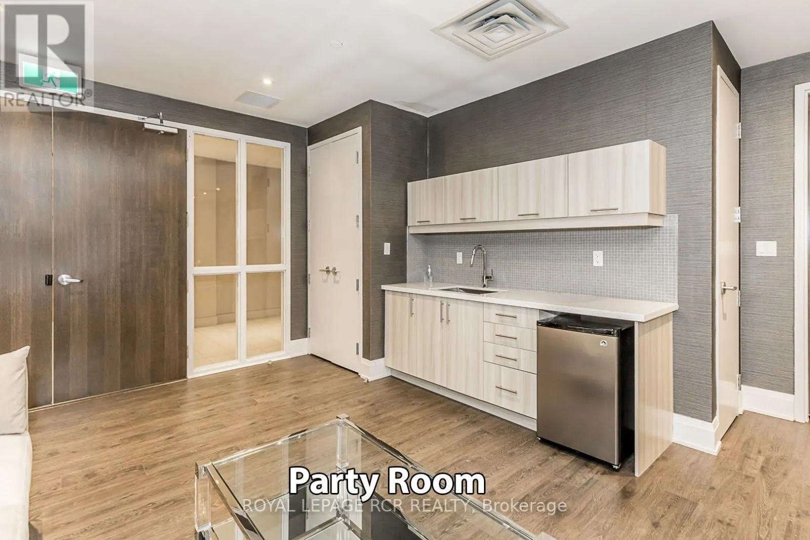 707 - 15277 YONGE STREET