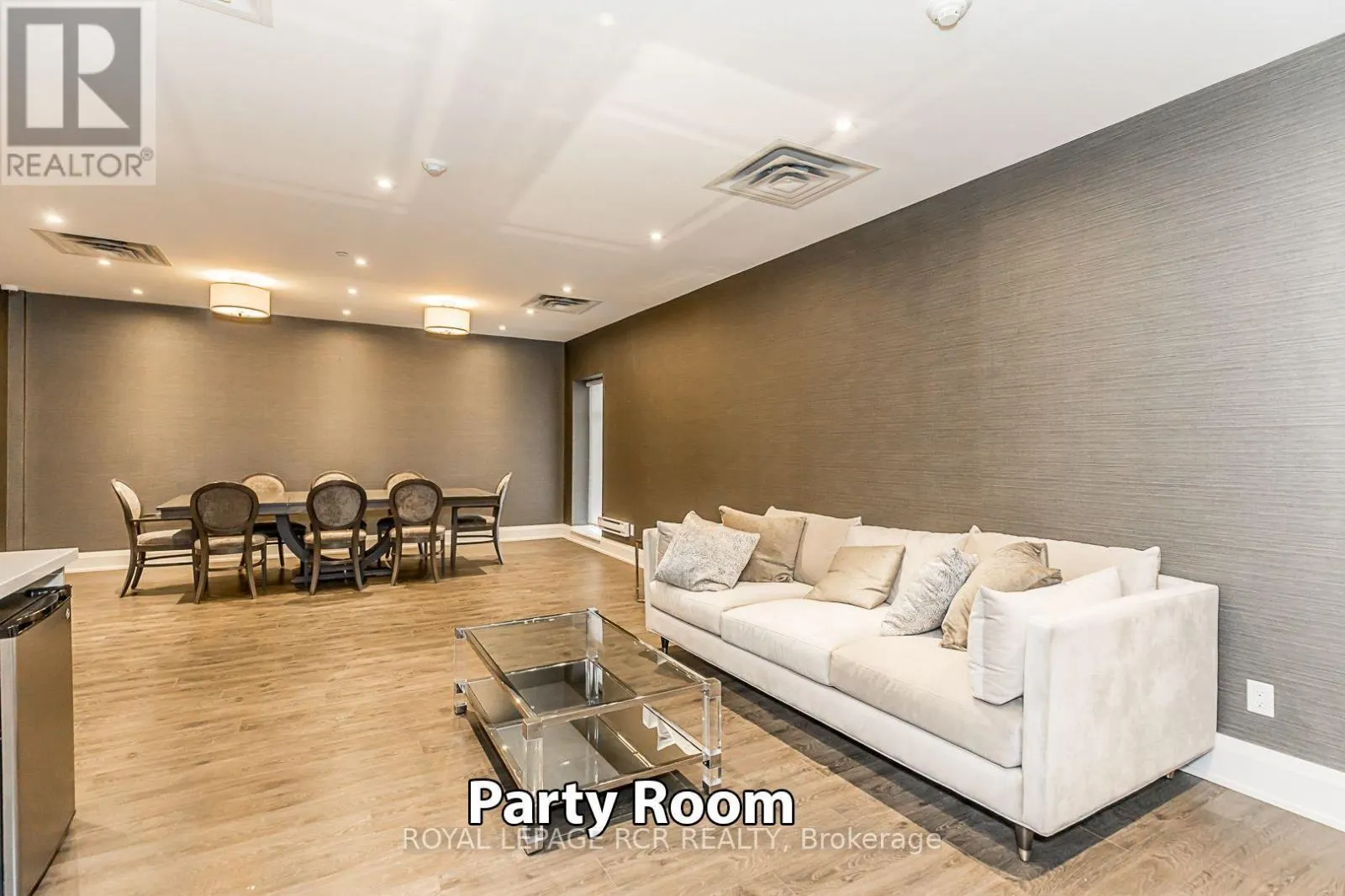 707 - 15277 YONGE STREET