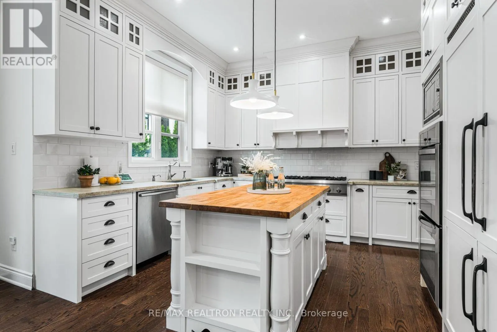 95 WOODVALLEY CRESCENT