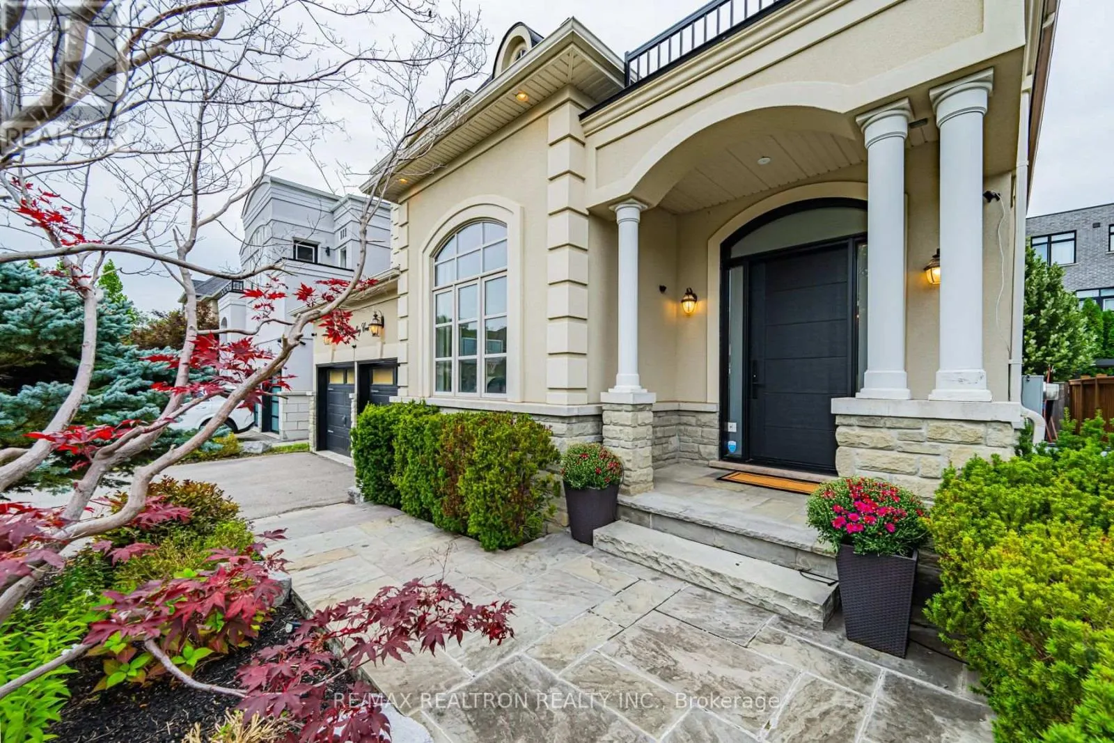 95 WOODVALLEY CRESCENT