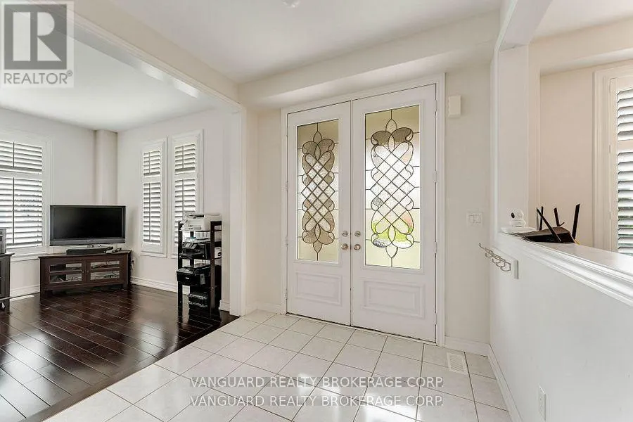 75 TREETOPS BOULEVARD
