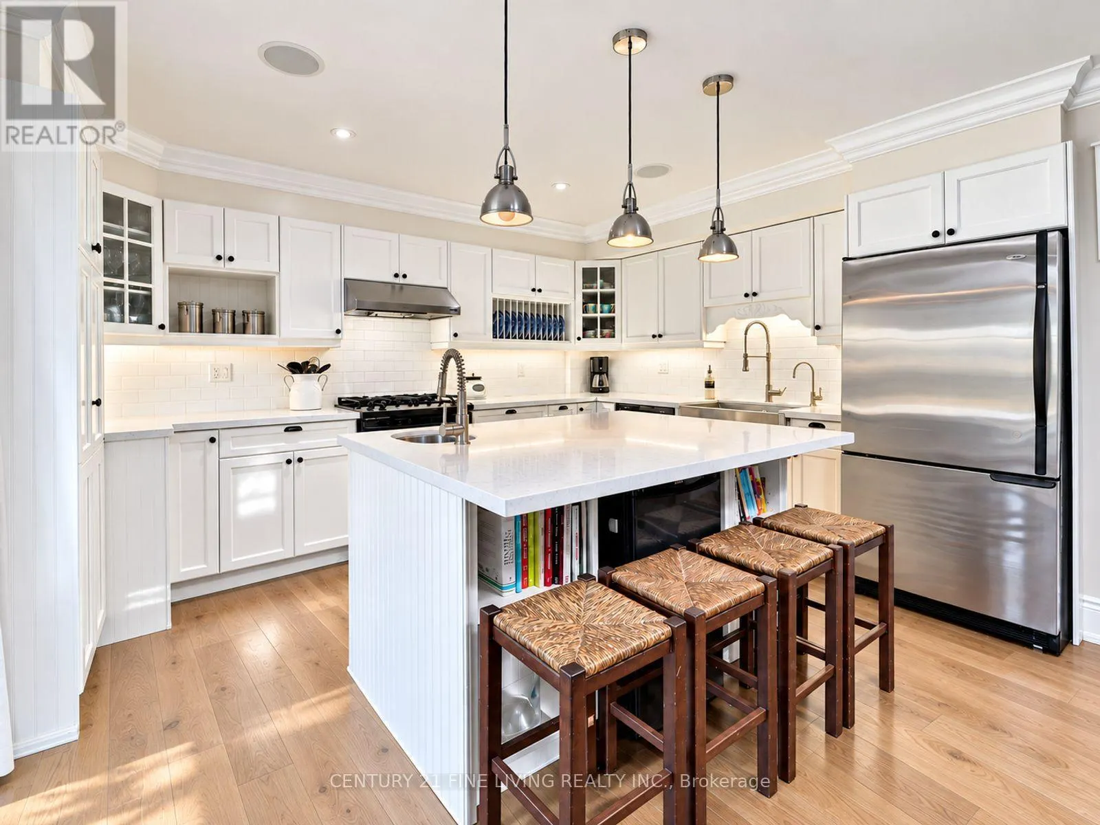 8 LESTER B PEARSON STREET