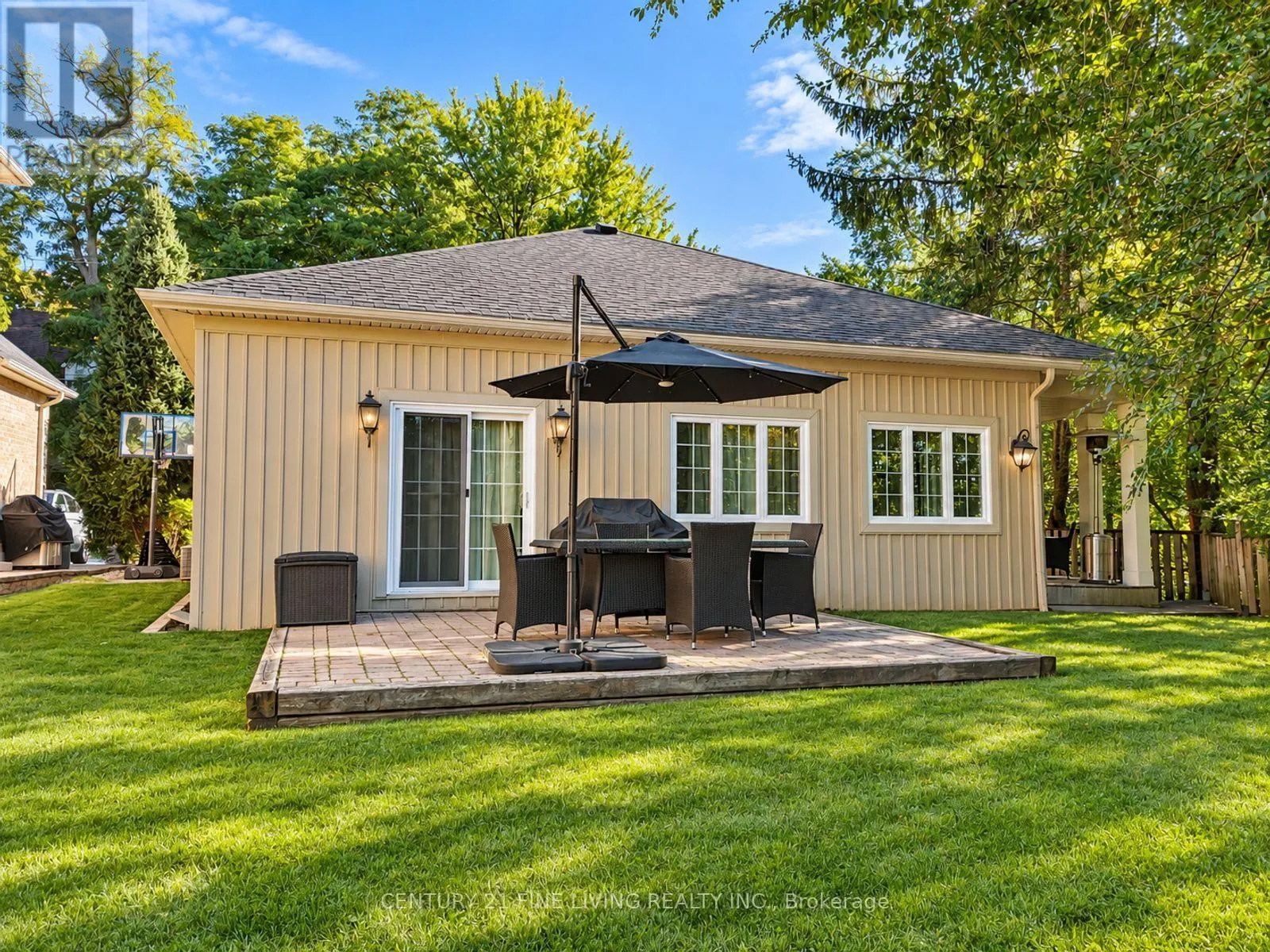 8 LESTER B PEARSON STREET