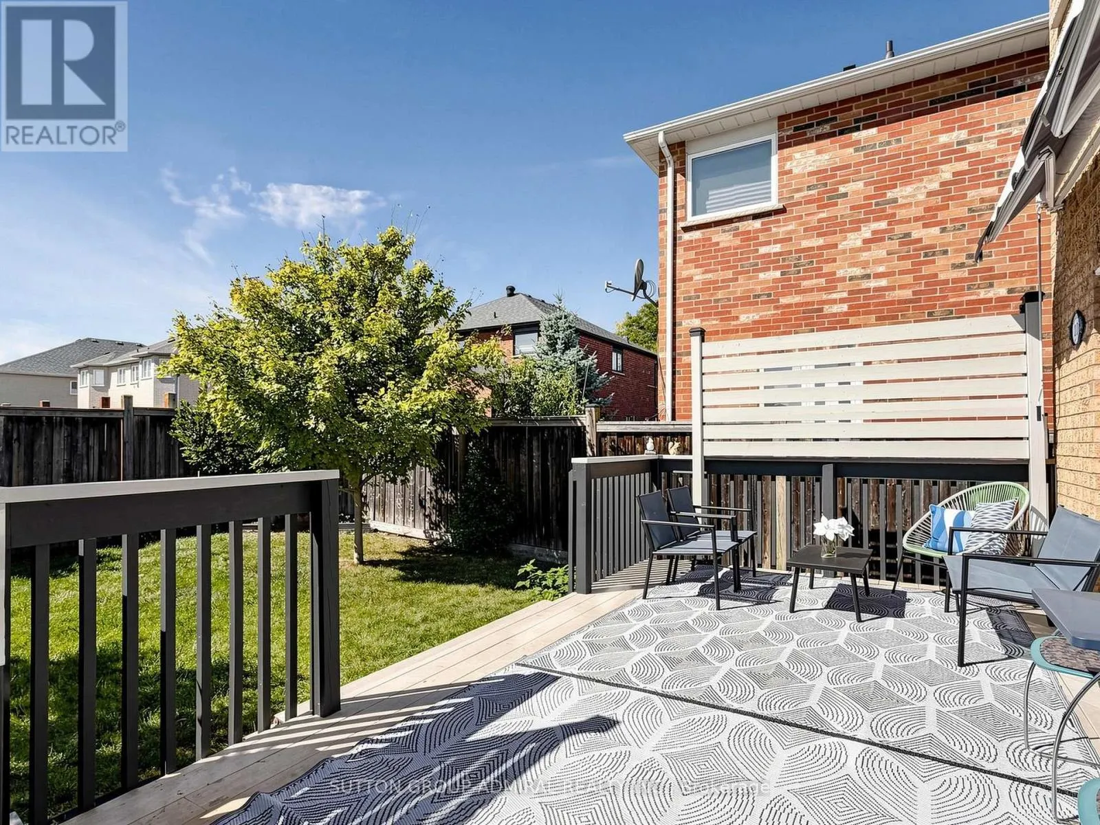 10 SILVER OAKS BOULEVARD