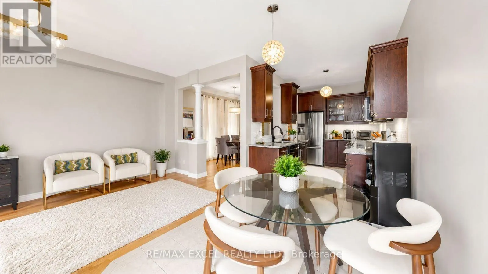 176 SIR SANFORD FLEMING WAY