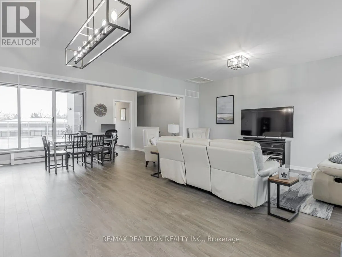 3698 FERRETTI COURT