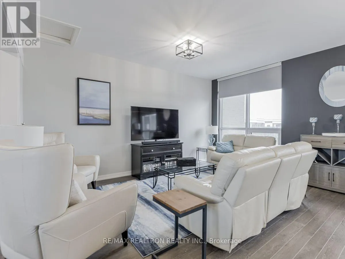 3698 FERRETTI COURT