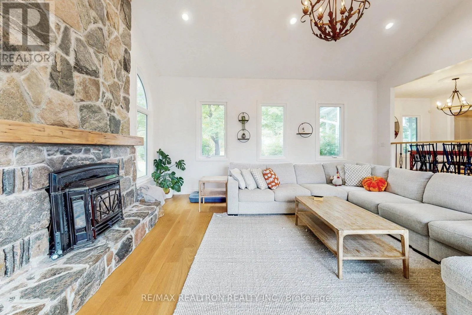 2099 CONCESSION 2 ROAD