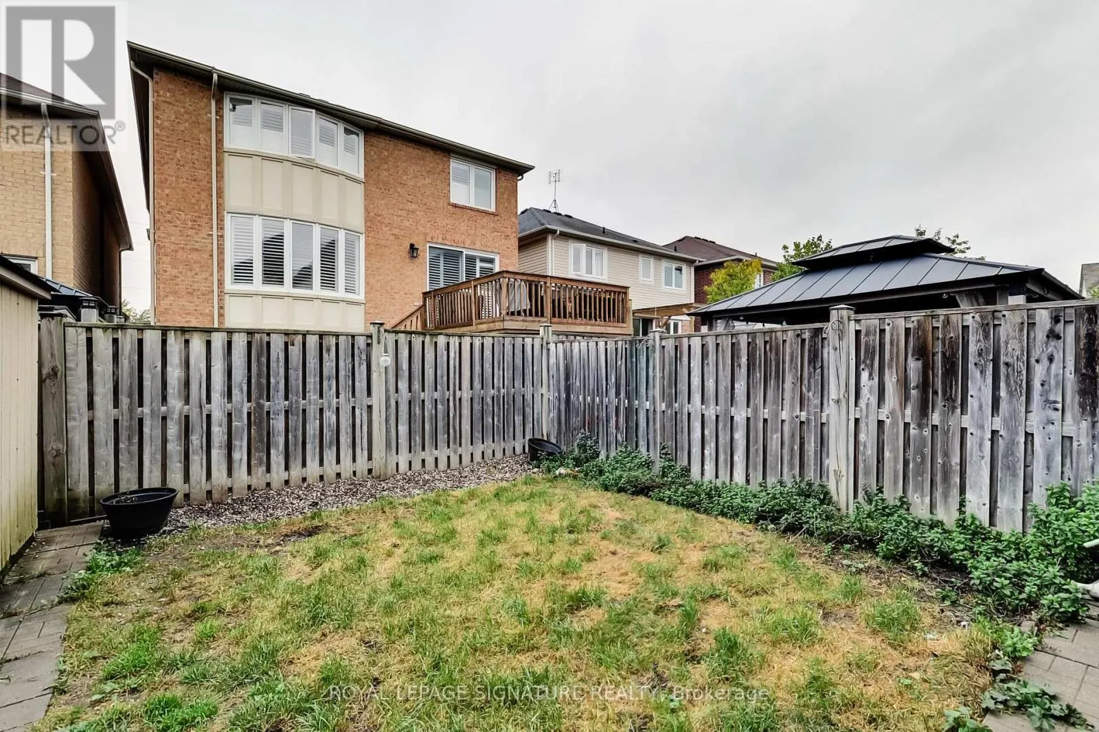 15 WHITEROSE LANE