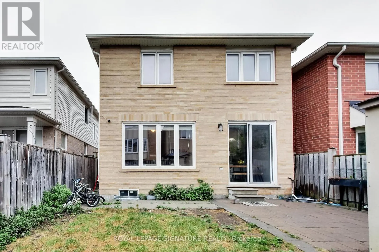 15 WHITEROSE LANE
