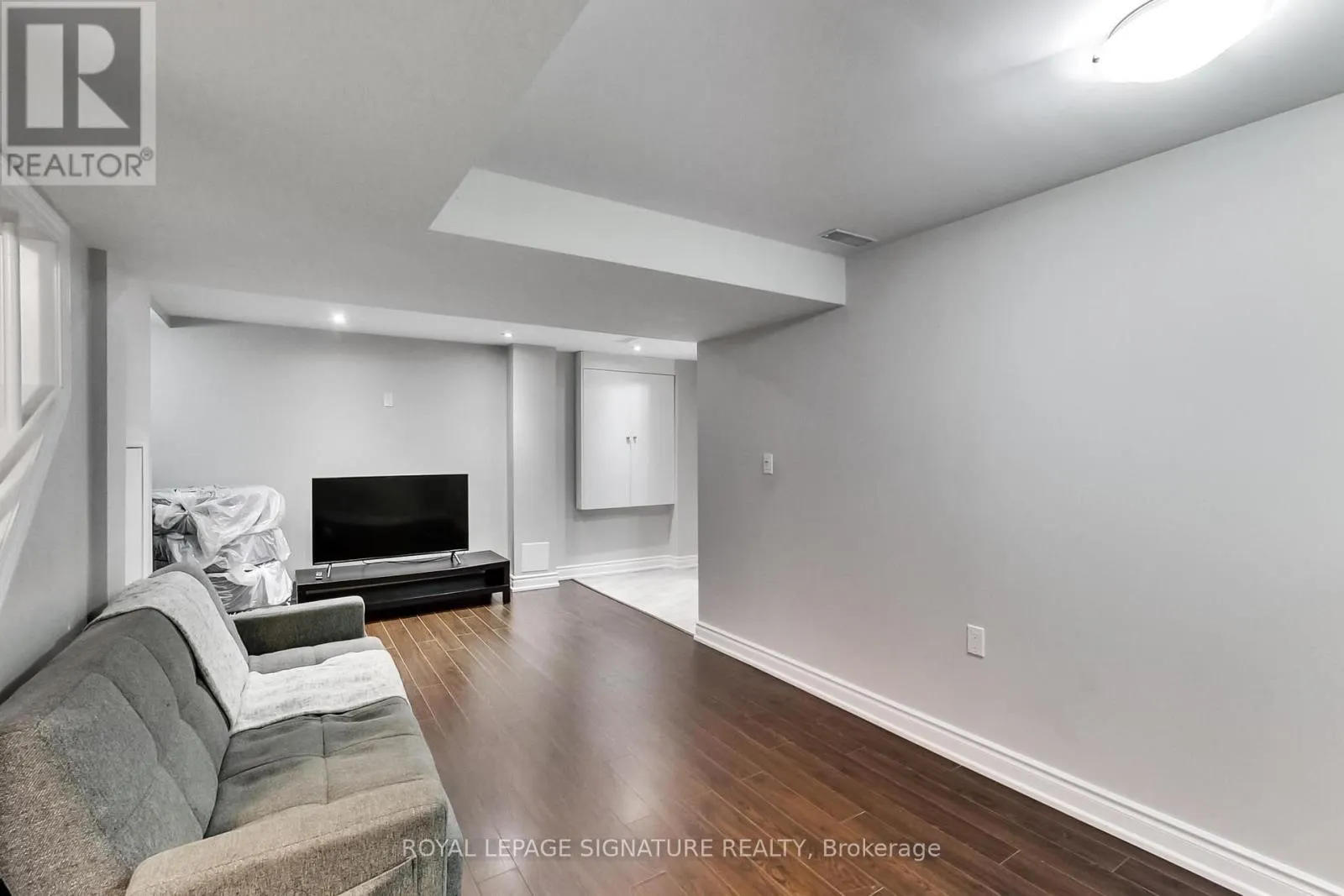 15 WHITEROSE LANE