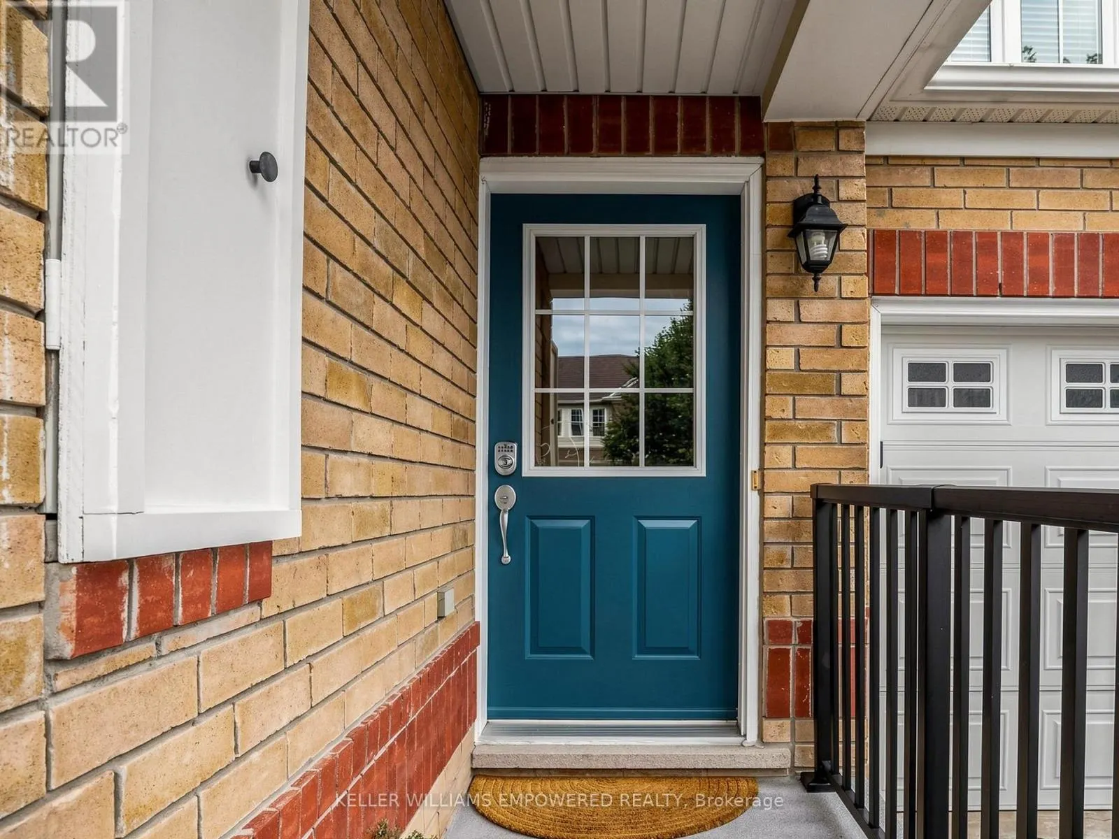 203 CHILCOTT CRESCENT