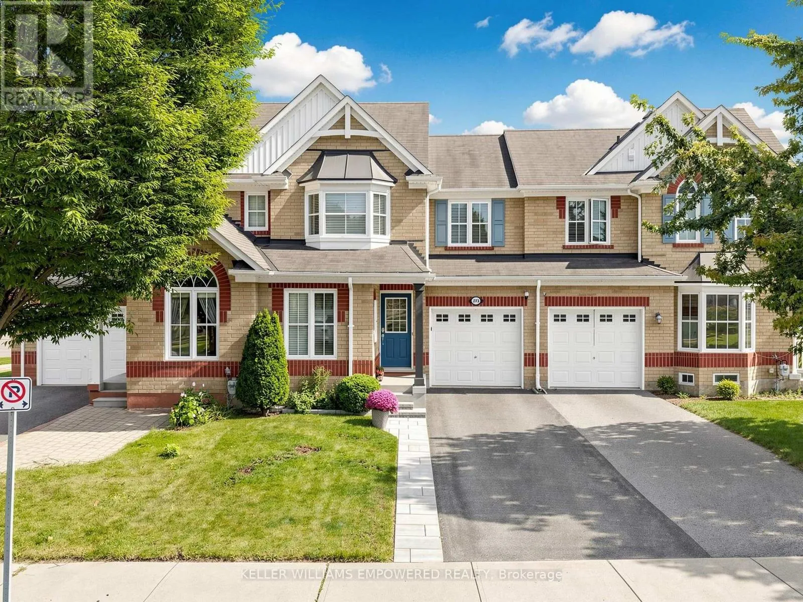 203 CHILCOTT CRESCENT