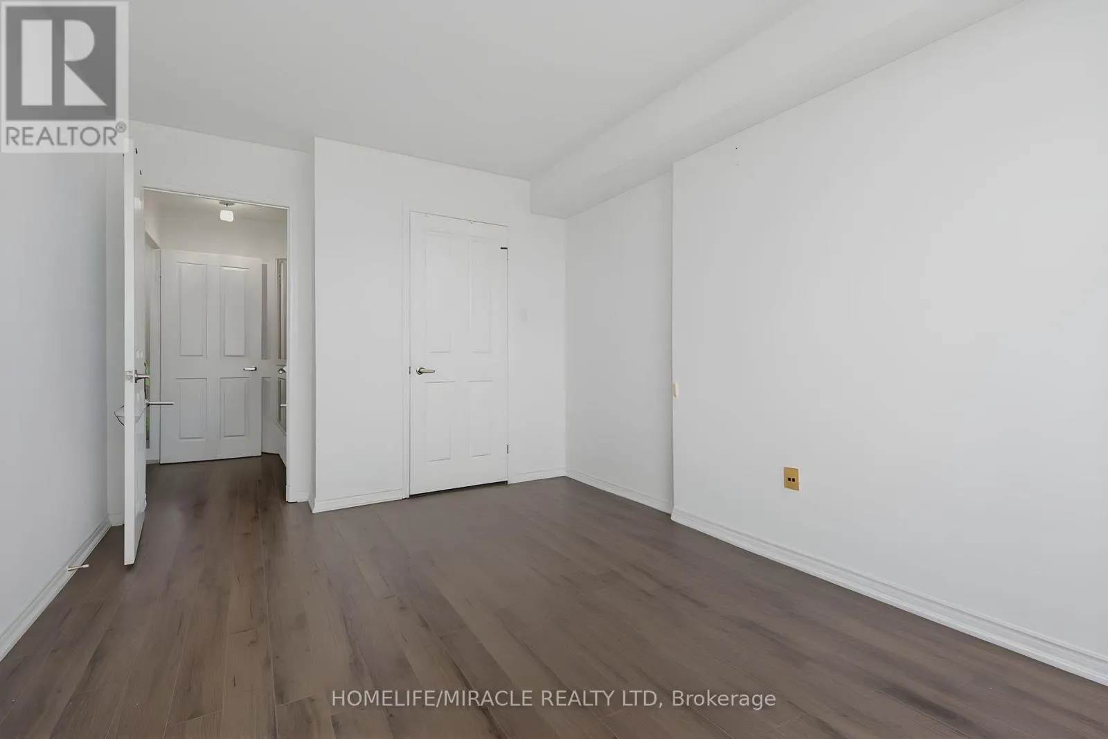PH211 - 7250 YONGE STREET