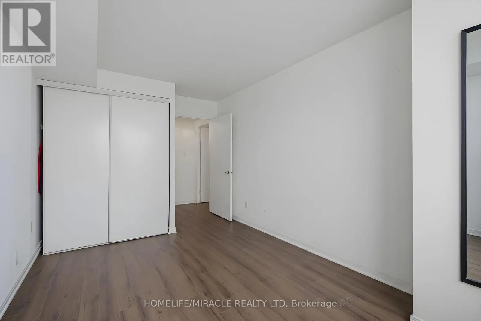 PH211 - 7250 YONGE STREET