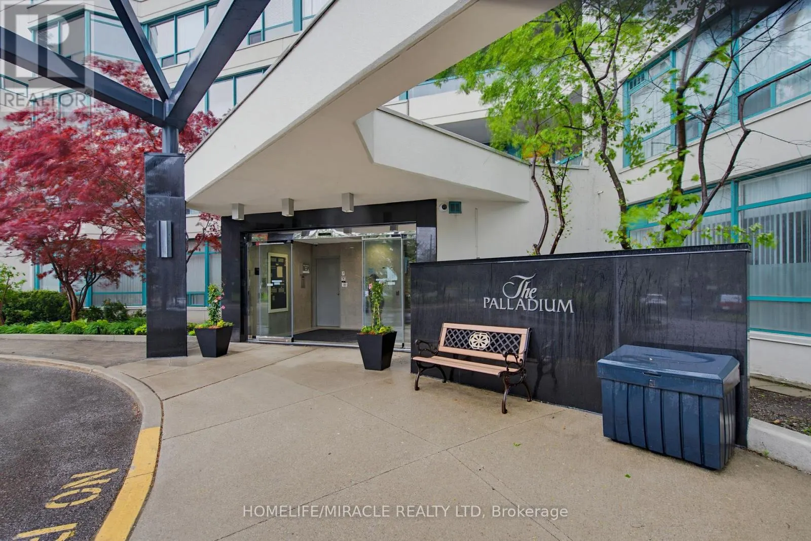 PH211 - 7250 YONGE STREET