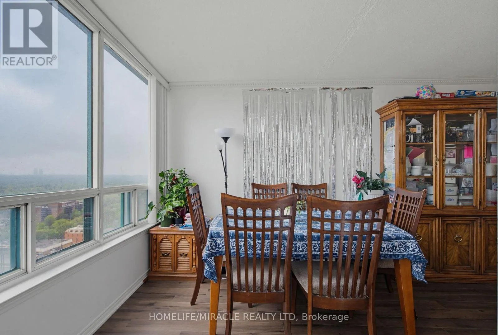 PH211 - 7250 YONGE STREET