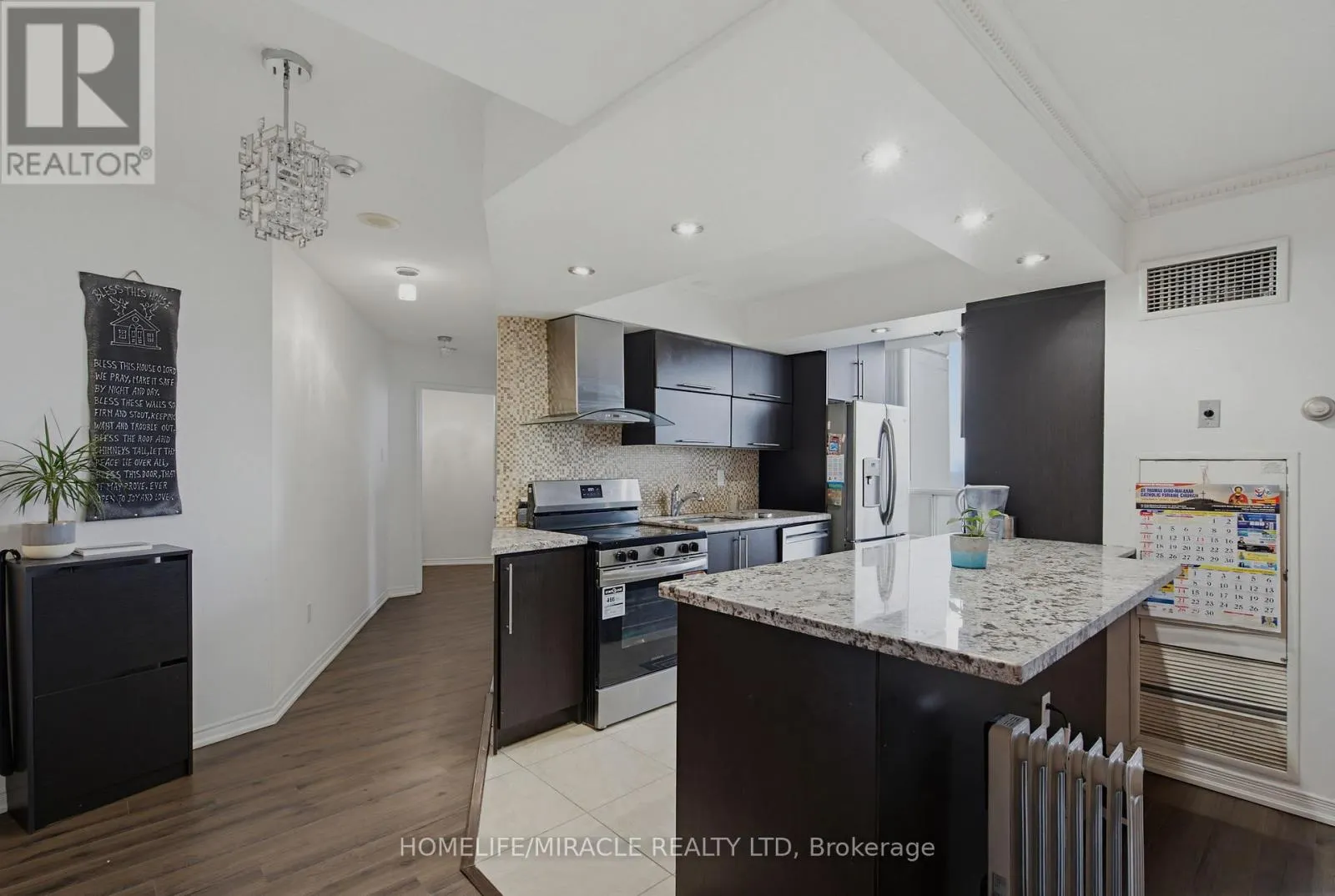 PH211 - 7250 YONGE STREET