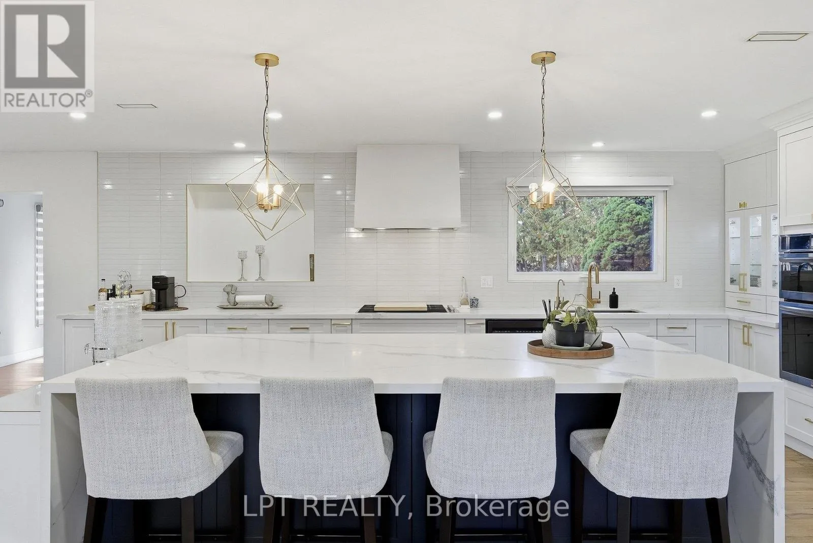 9 NOBLEWOOD DRIVE