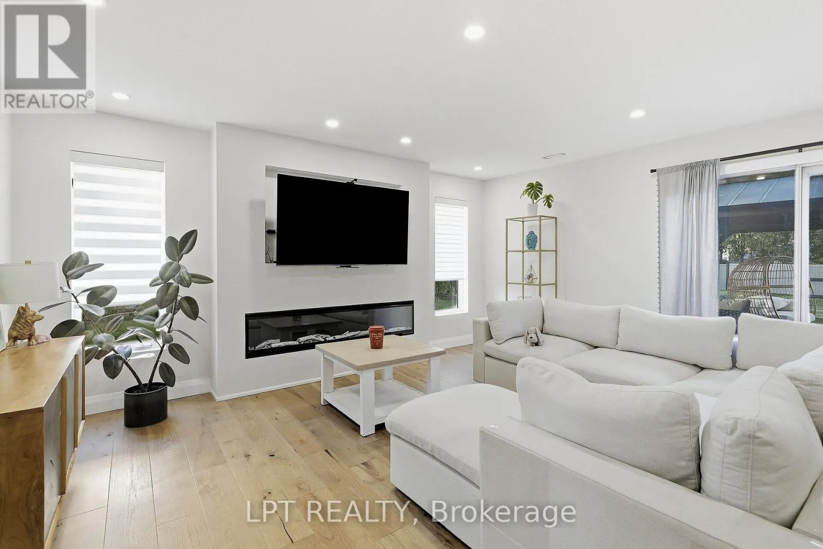 9 NOBLEWOOD DRIVE