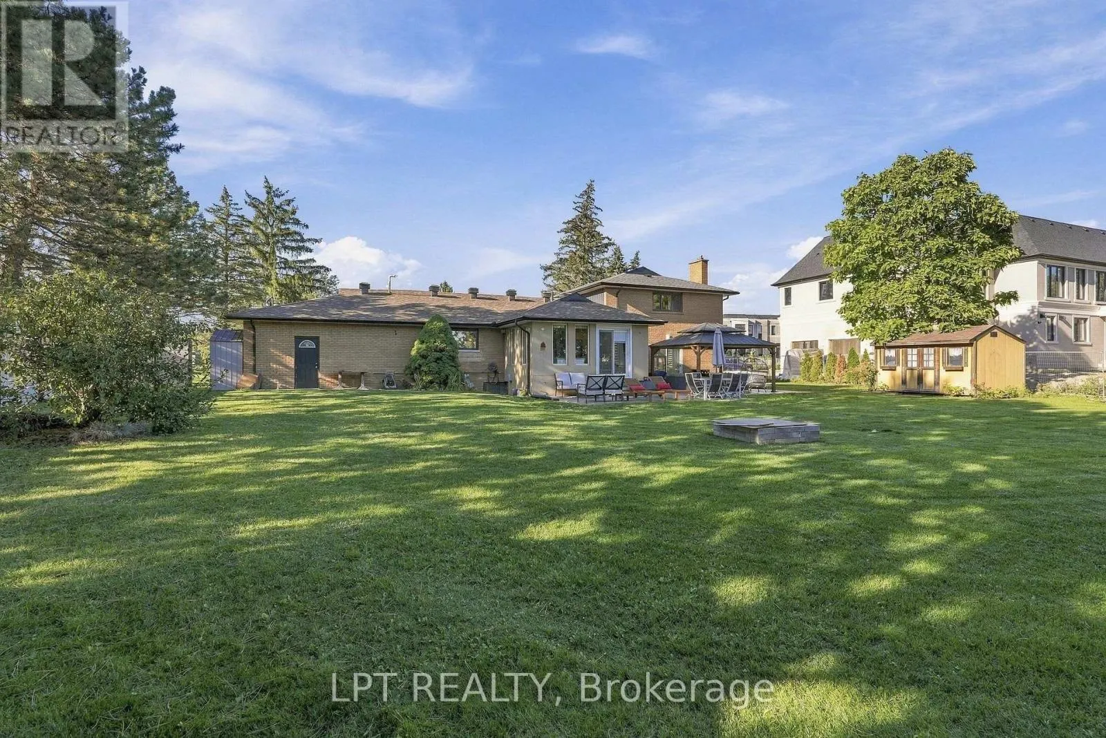 9 NOBLEWOOD DRIVE