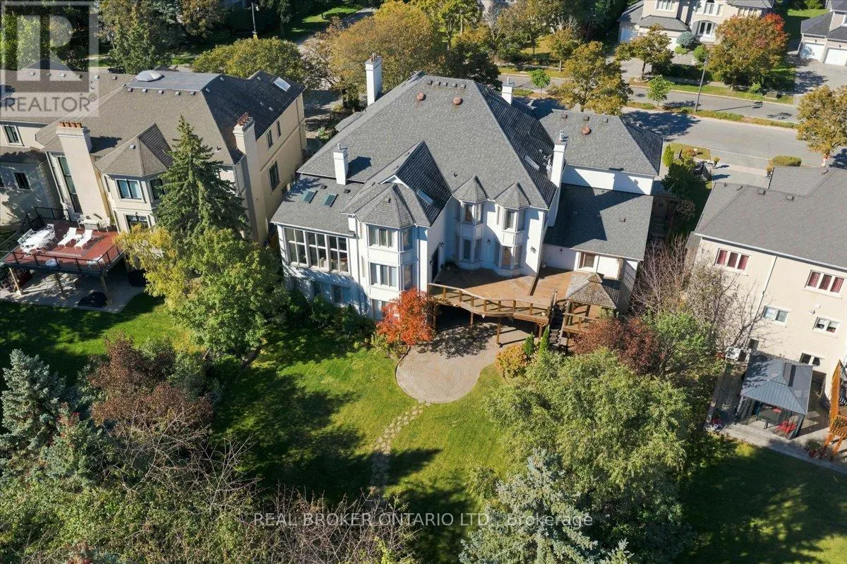39 DEWBOURNE AVENUE