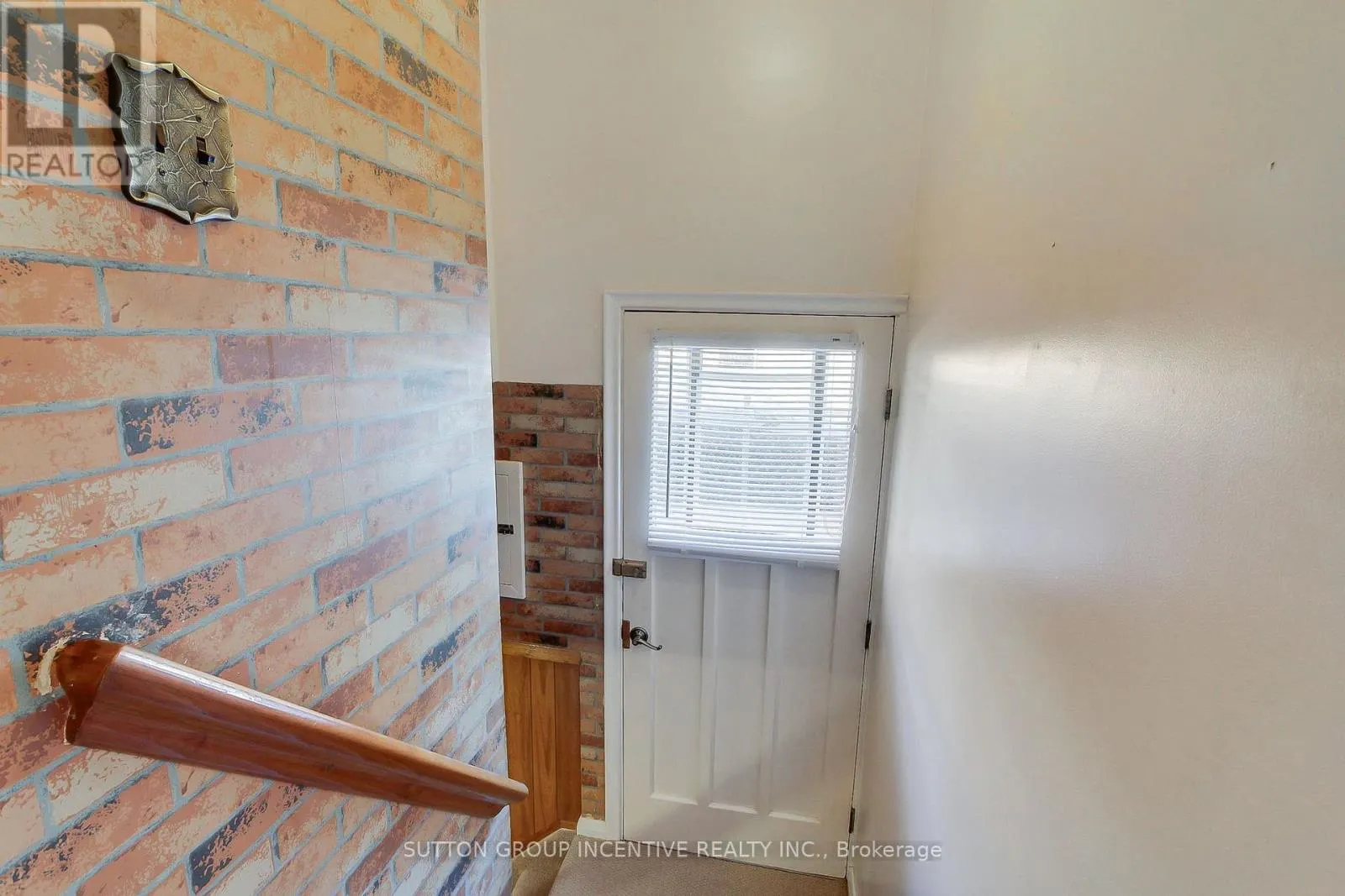 43 SUSSEX AVENUE
