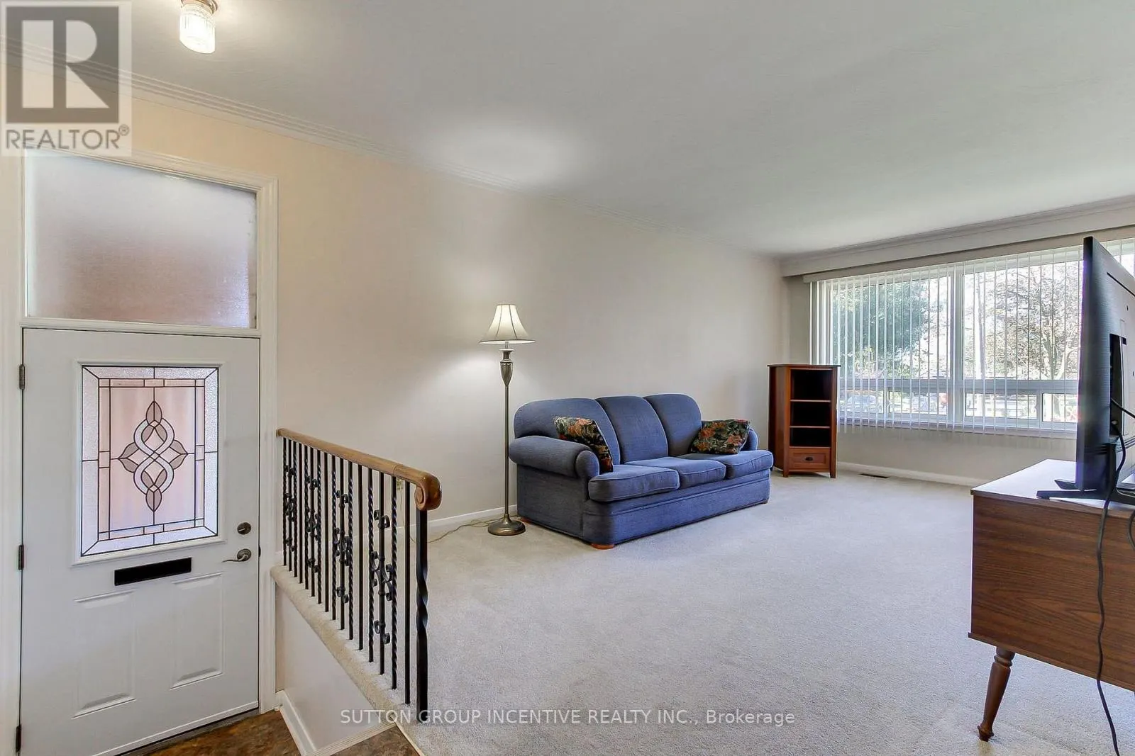 43 SUSSEX AVENUE