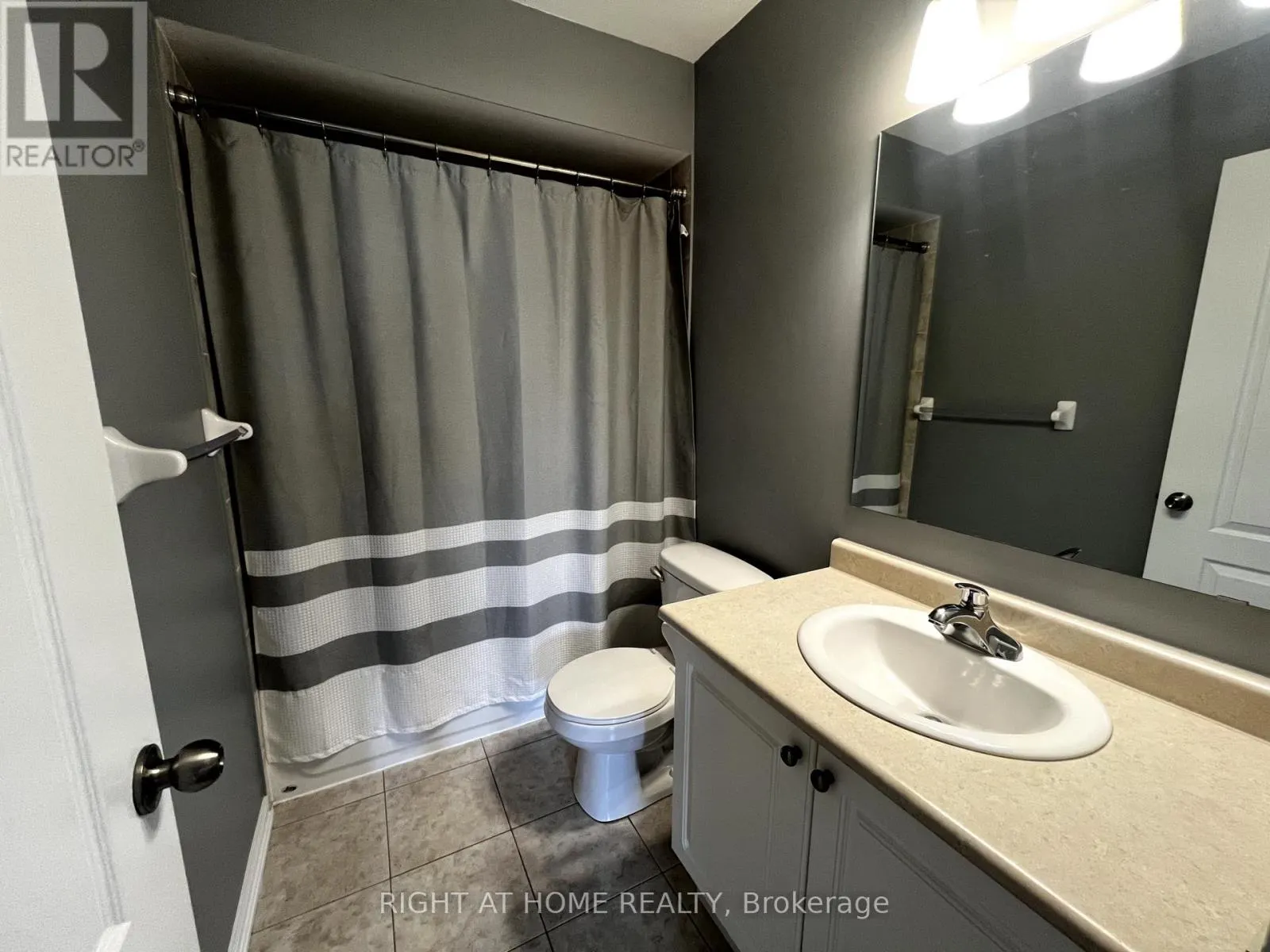 UNIT 1 - 116 MAPLEWOOD DRIVE