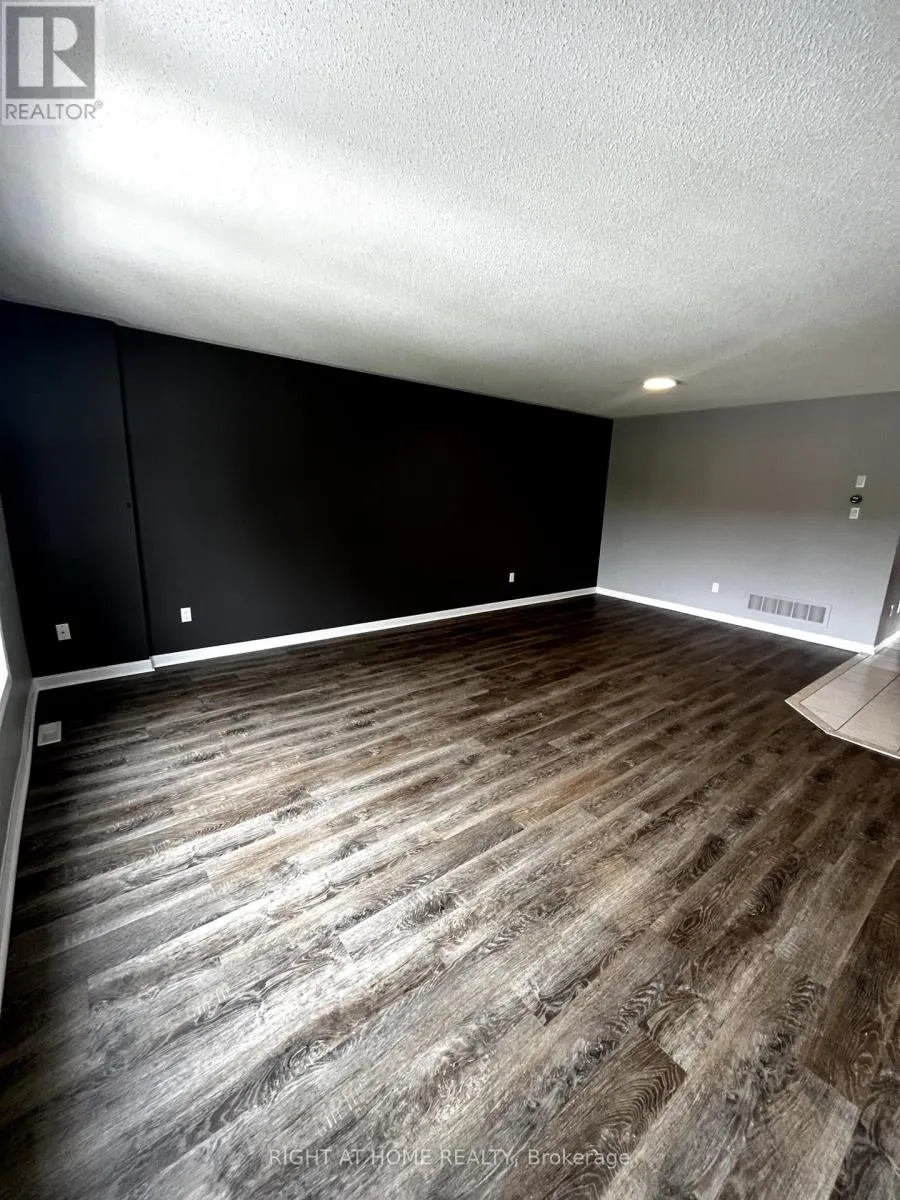 UNIT 1 - 116 MAPLEWOOD DRIVE