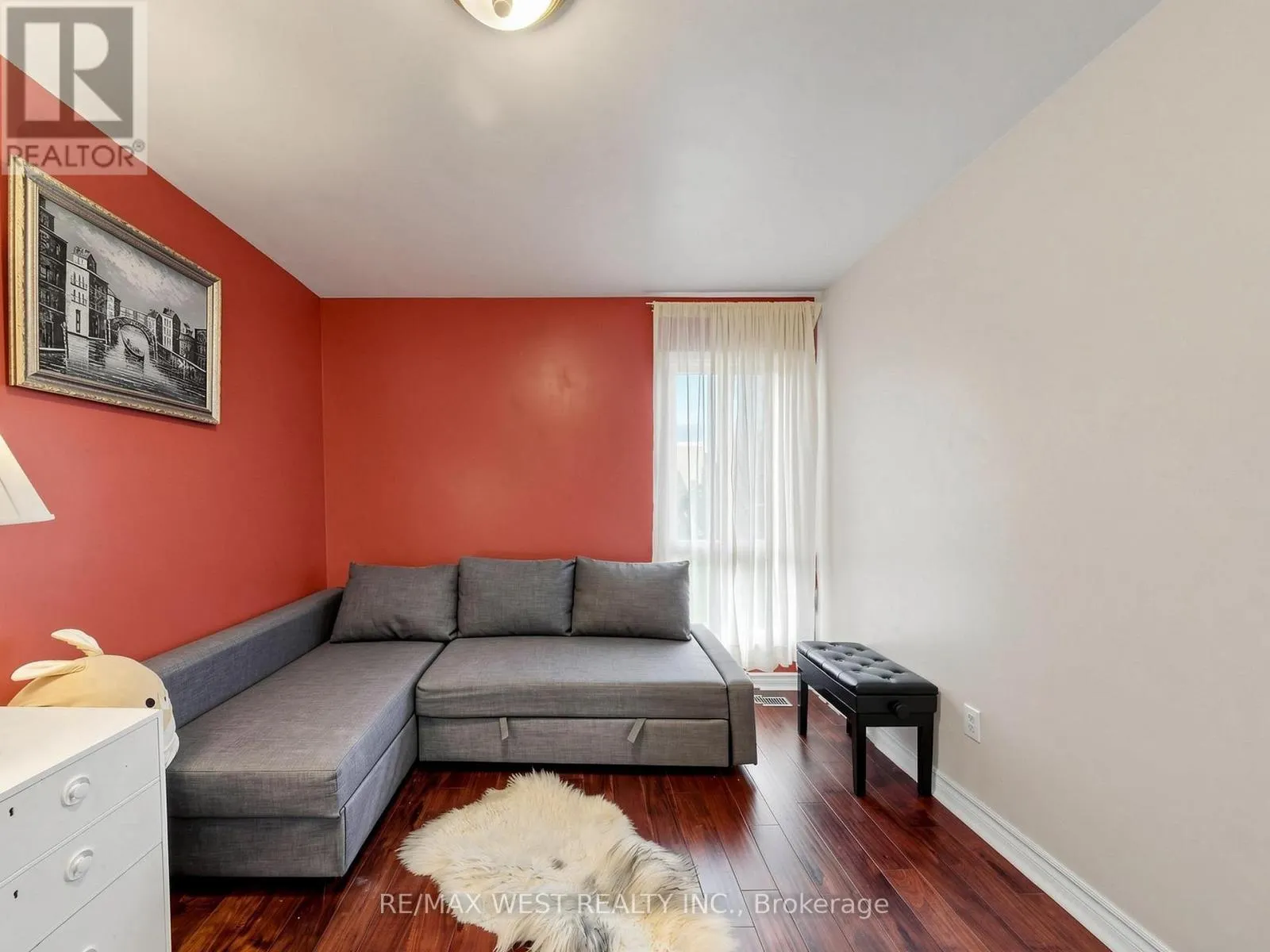 44 - 121 POPLAR CRESCENT