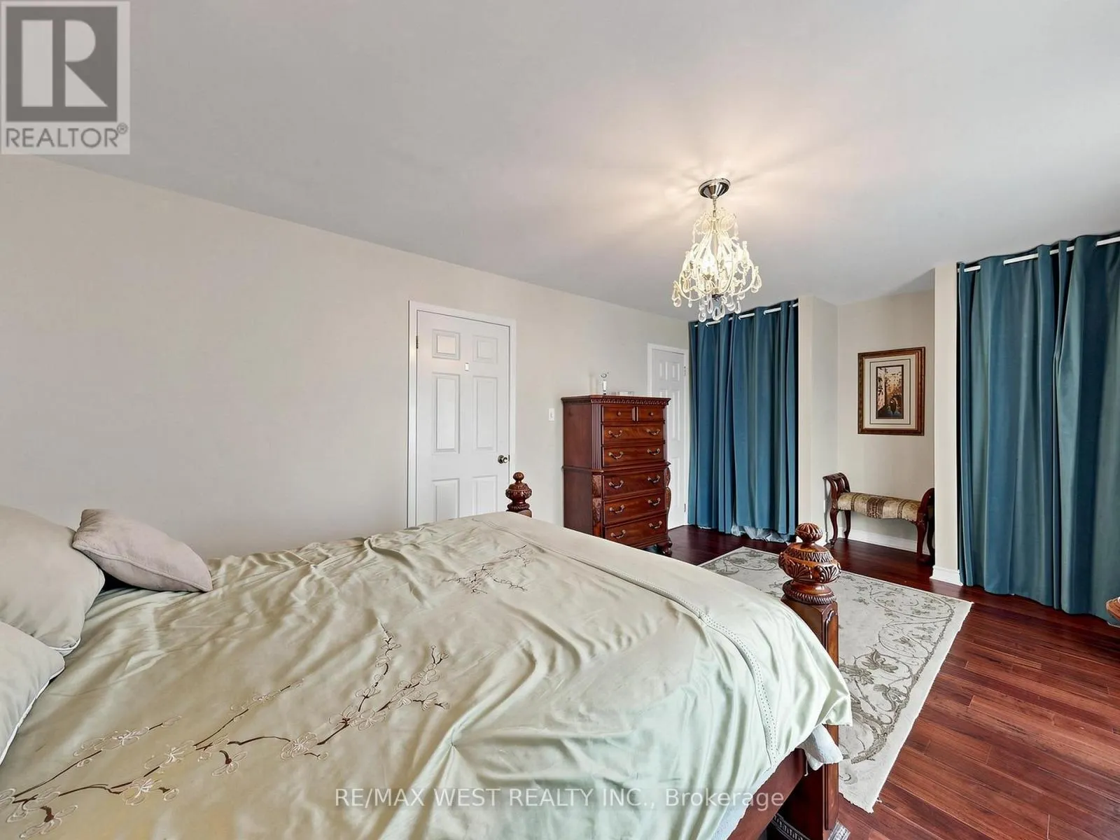 44 - 121 POPLAR CRESCENT