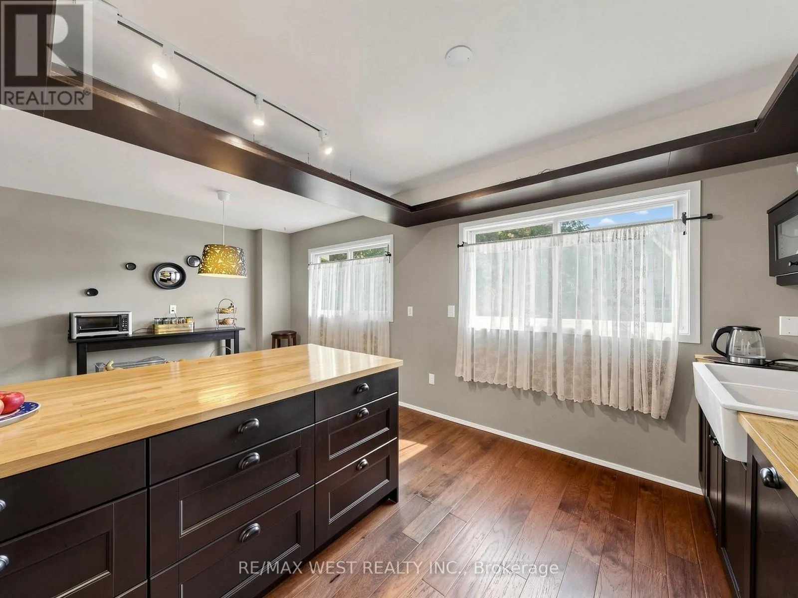 44 - 121 POPLAR CRESCENT