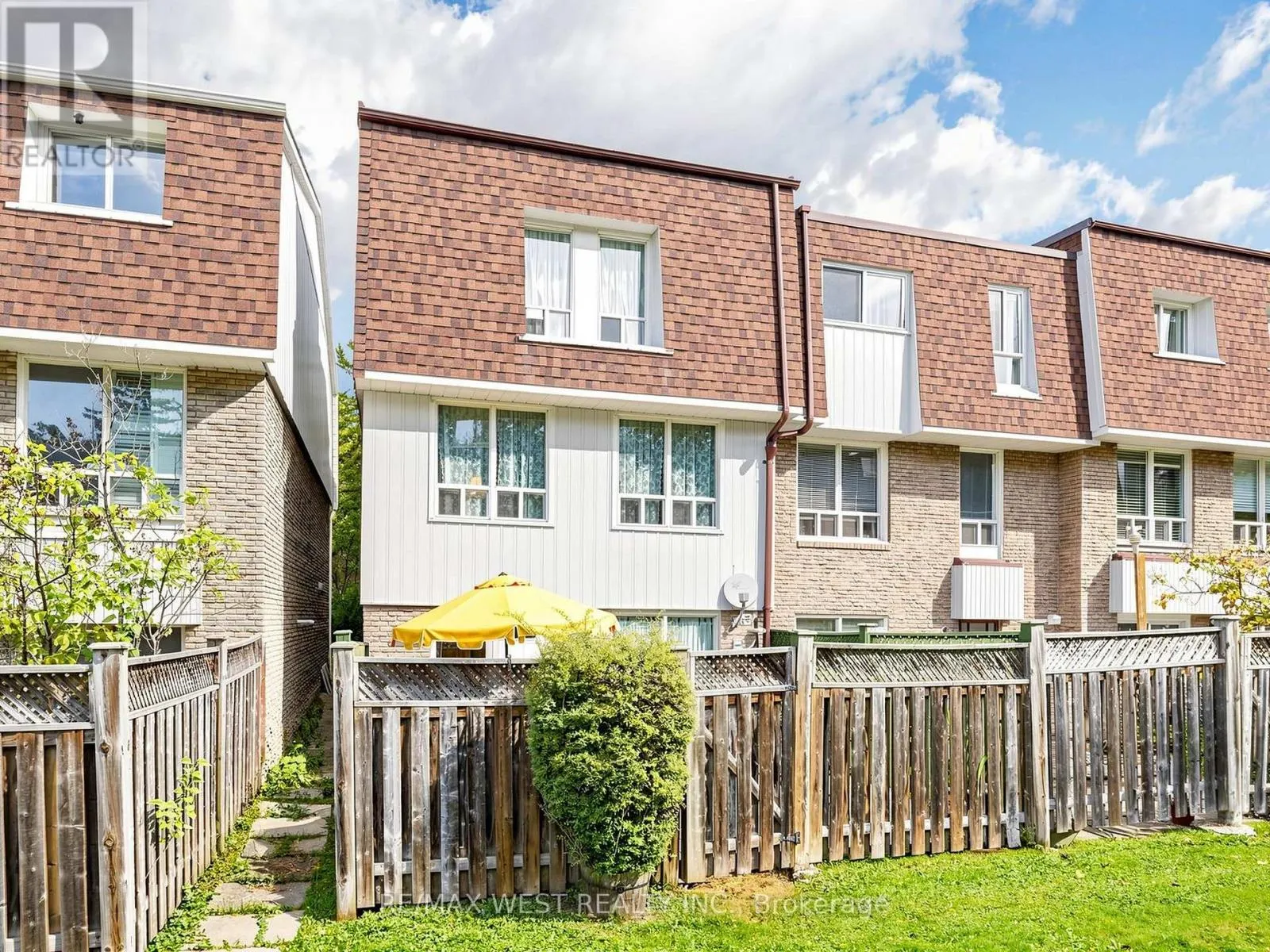44 - 121 POPLAR CRESCENT
