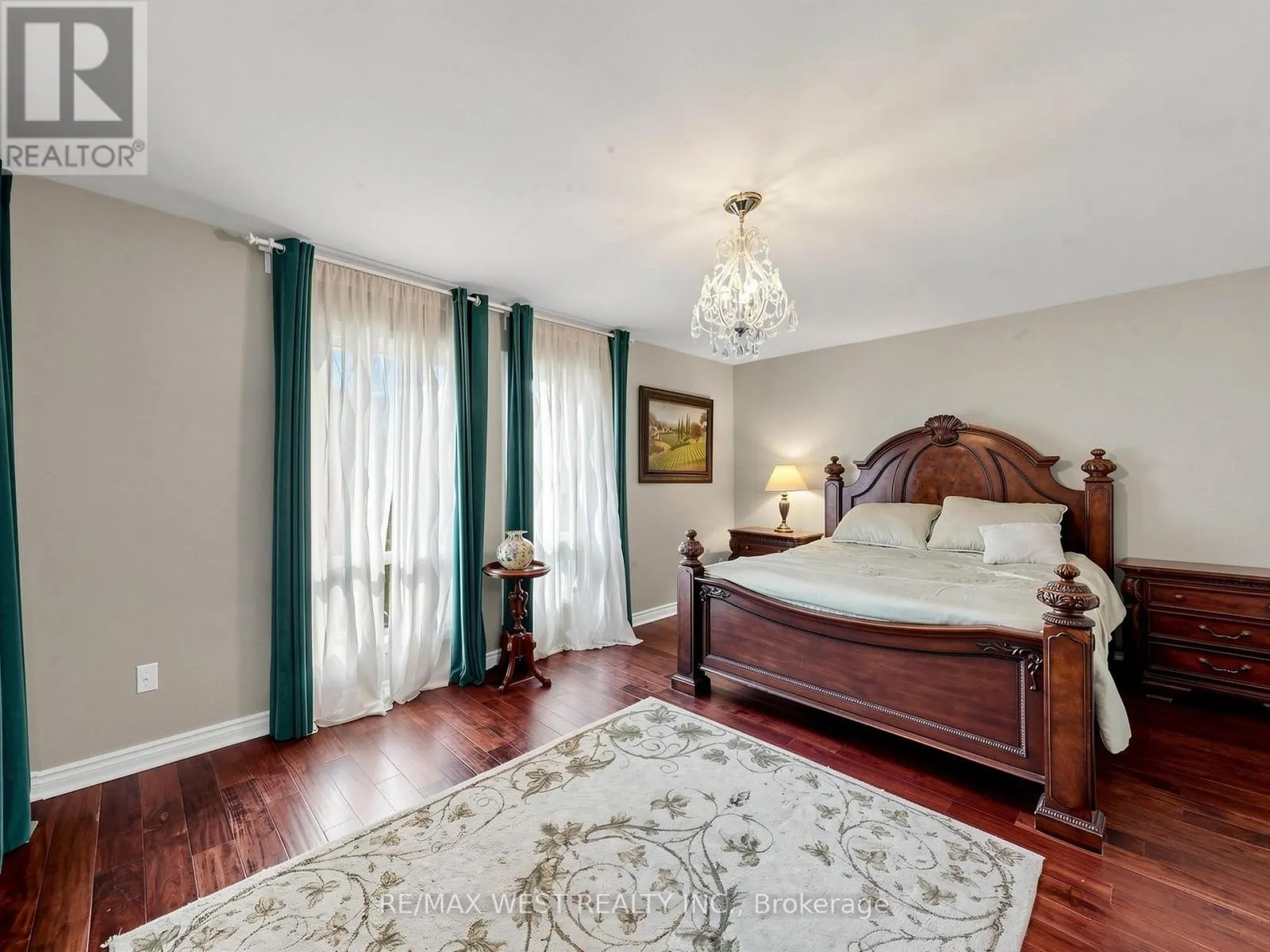 44 - 121 POPLAR CRESCENT