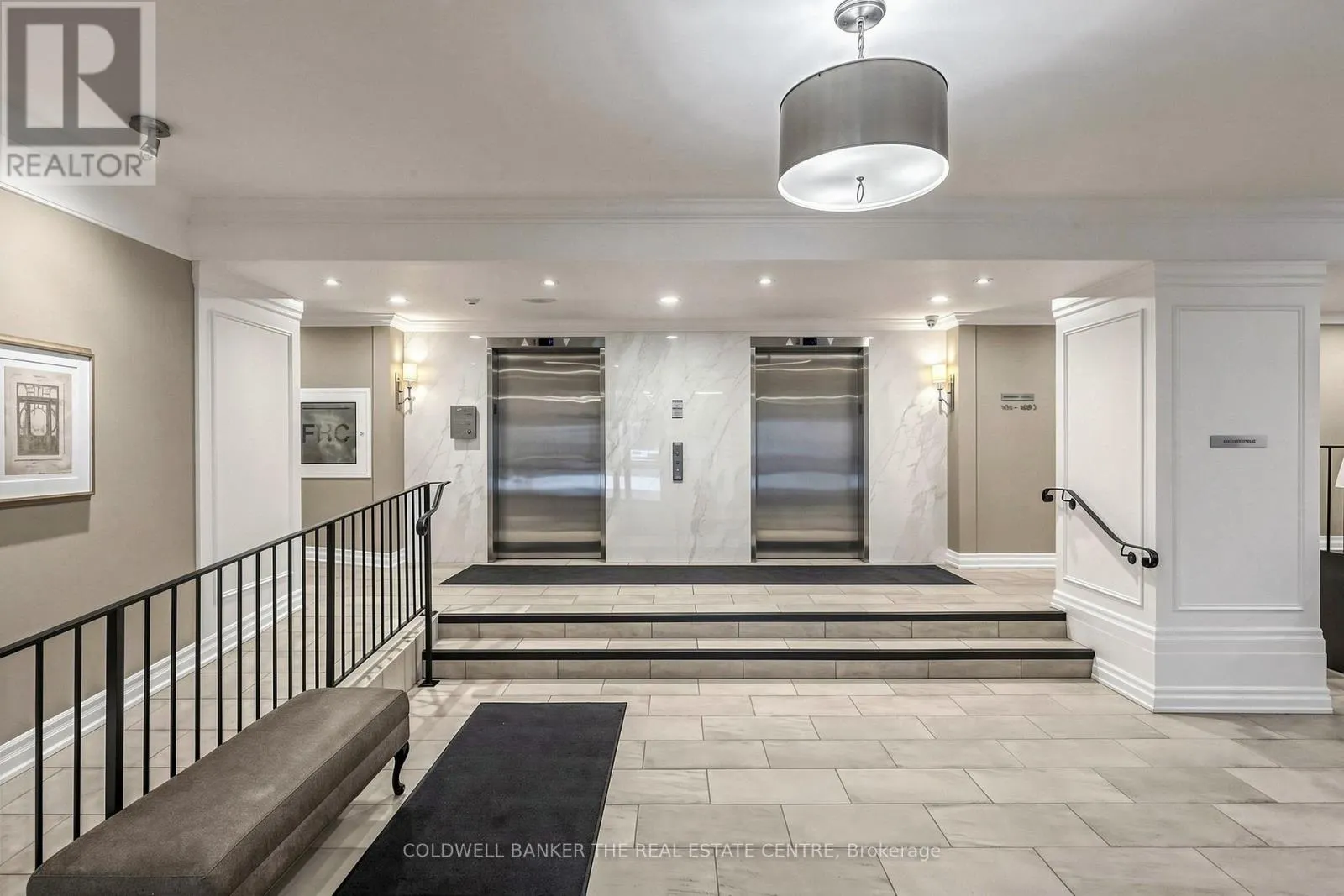 301 - 5 WELDRICK ROAD W