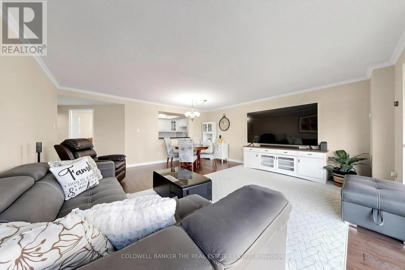 301 - 5 WELDRICK ROAD W