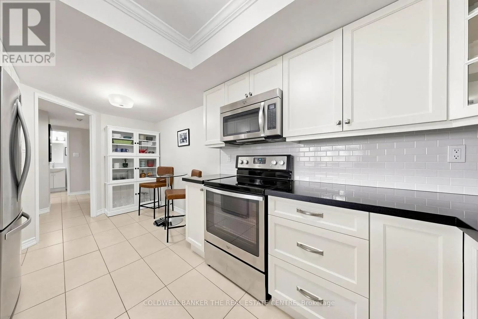 301 - 5 WELDRICK ROAD W