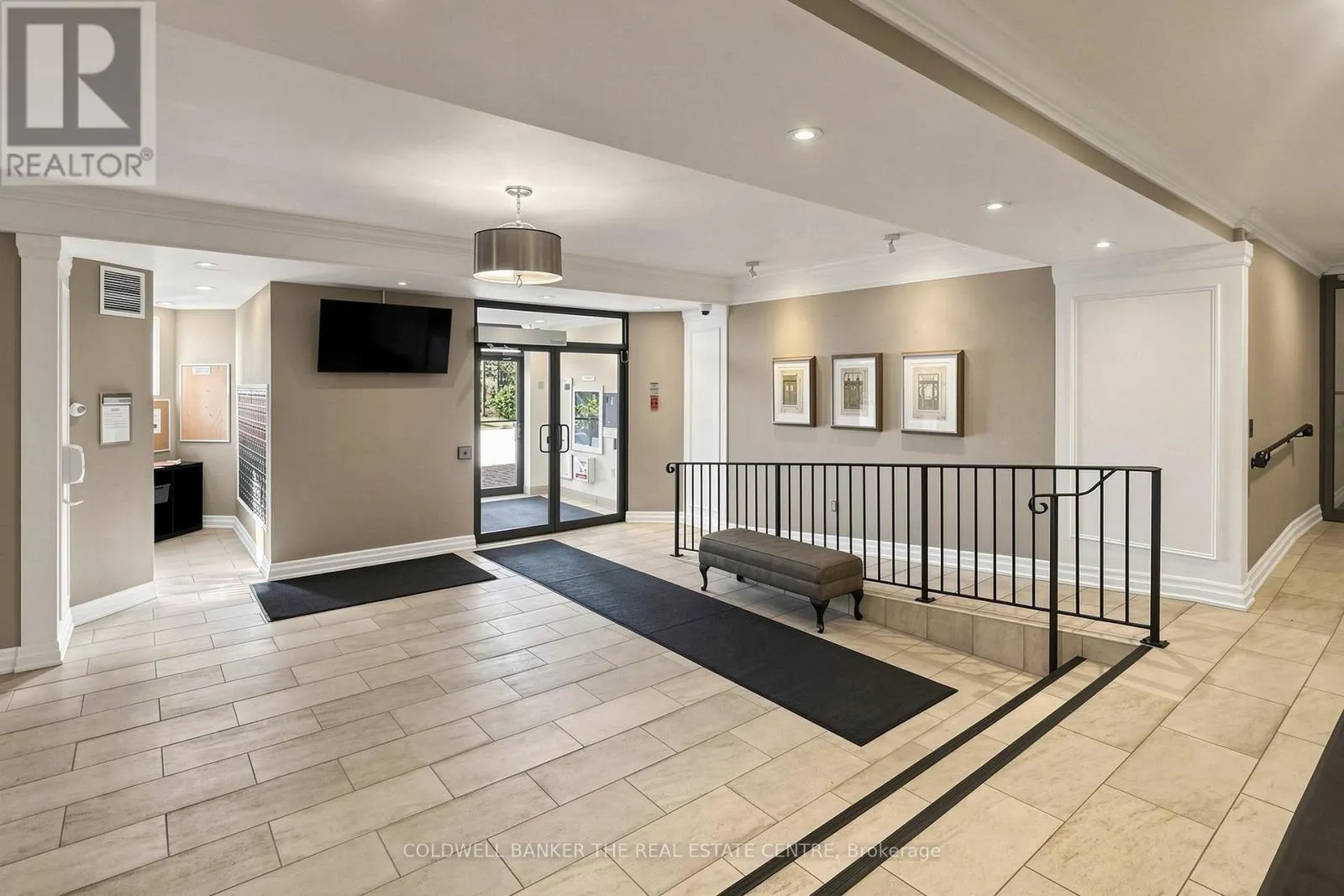 301 - 5 WELDRICK ROAD W