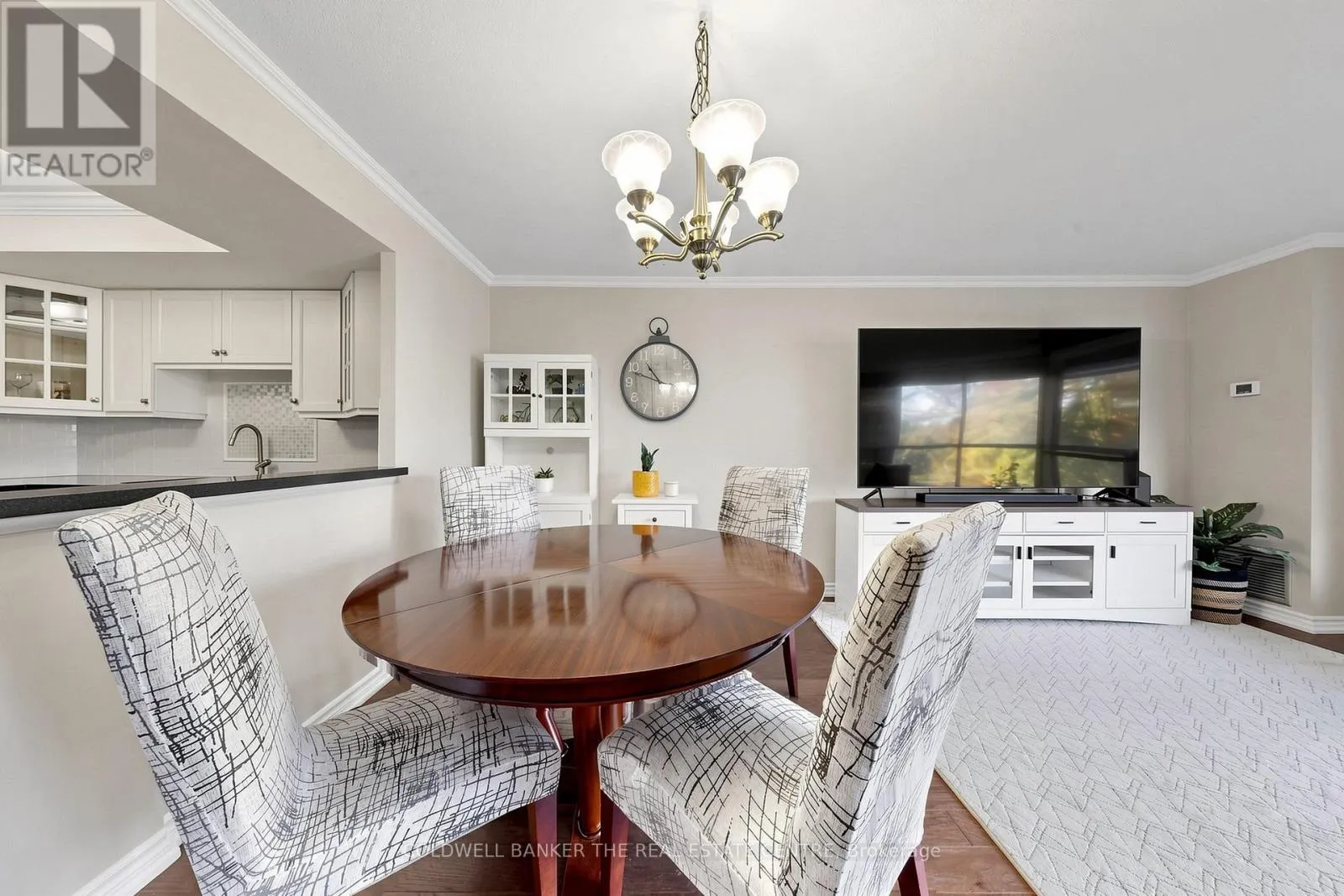 301 - 5 WELDRICK ROAD W